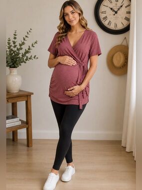 Molliya Red Short Sleeve Wrap Maternity Top Size Large Ruched Sides